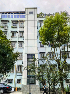 汇龙公寓老楼加装电梯